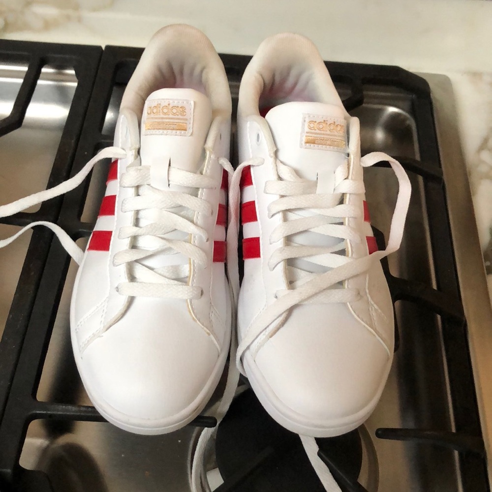 COPY - Adidas tennis shoes - size 8 women’s